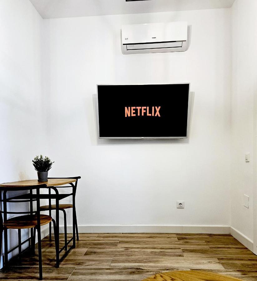 Elegante Apartamento De Diseno. Almería Buitenkant foto